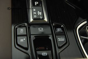 Lexus RX bild 18