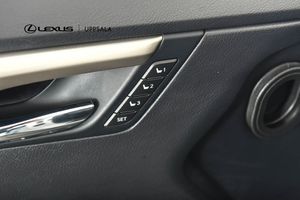 Lexus RX bild 12