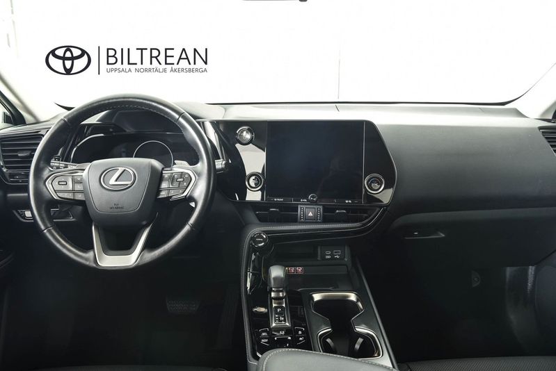 Lexus NX bild 8