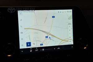 Lexus NX bild 17