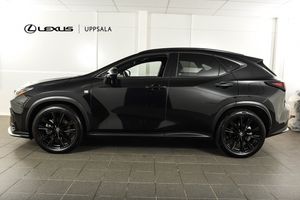 Lexus NX bild 2