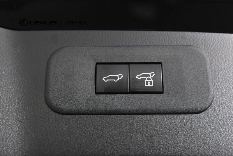 Lexus NX bild 23