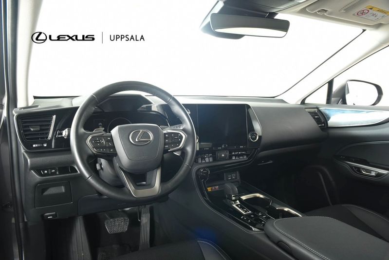 Lexus NX bild 6