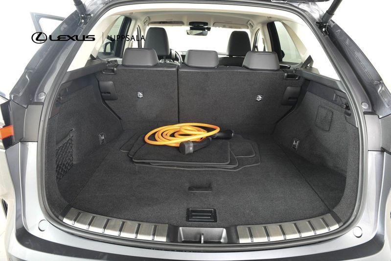 Lexus NX bild 9