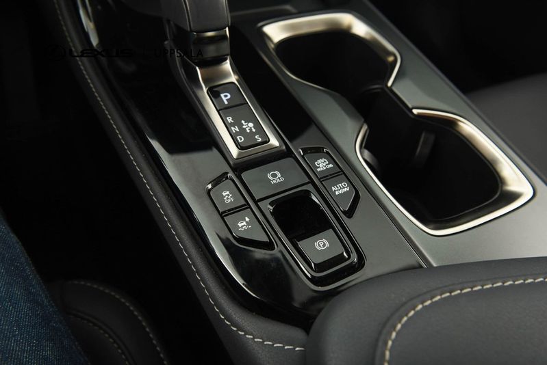 Lexus NX bild 14