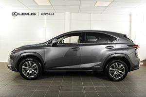 Lexus NX bild 2