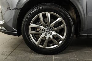 Lexus NX bild 19