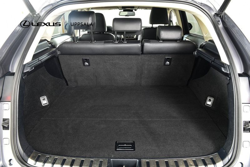 Lexus NX bild 9