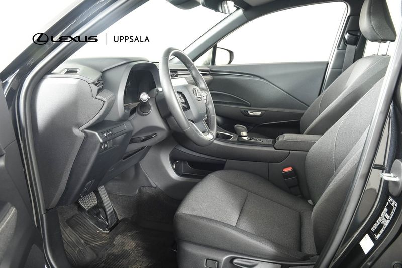 Lexus LBX bild 6