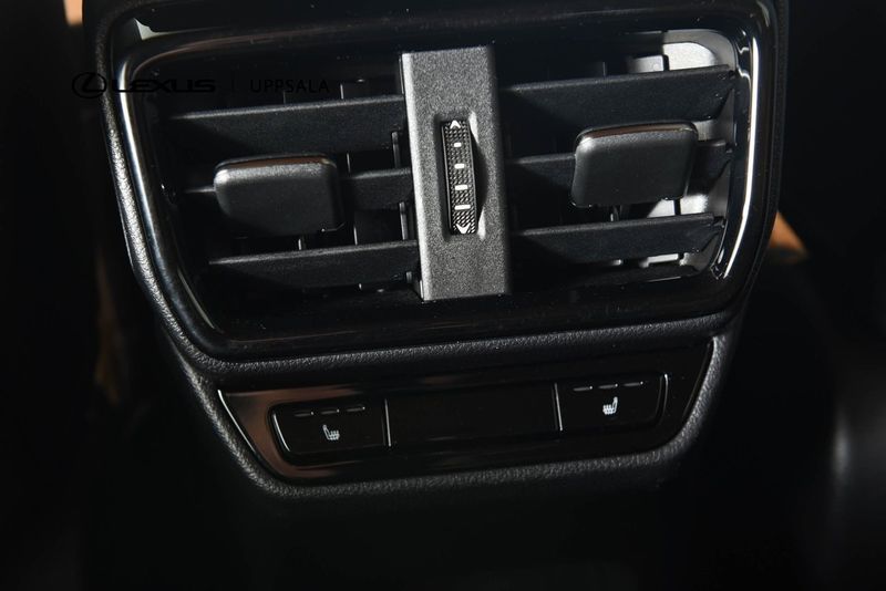 Lexus NX bild 26