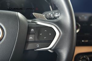 Lexus NX bild 16