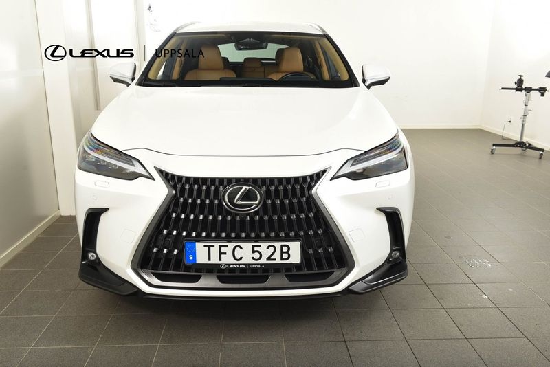 Lexus NX bild 5