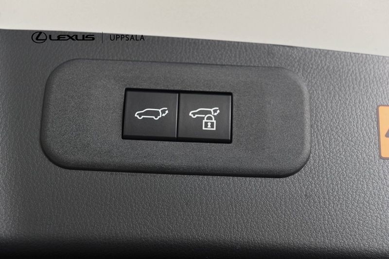 Lexus NX bild 11
