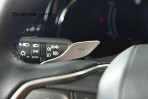 Lexus NX bild 15