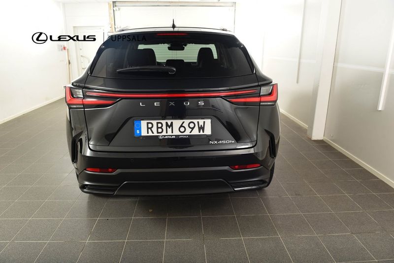 Lexus NX bild 4