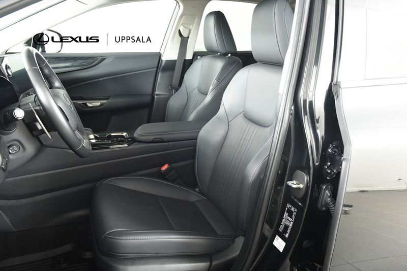 Lexus NX bild 6