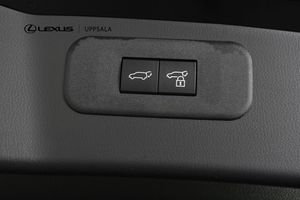 Lexus NX bild 11