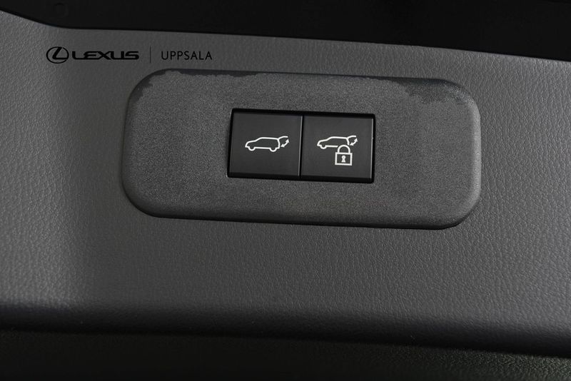 Lexus NX bild 11