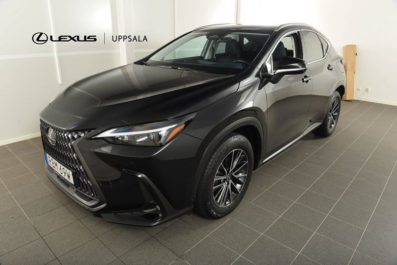 Lexus NX bild 25
