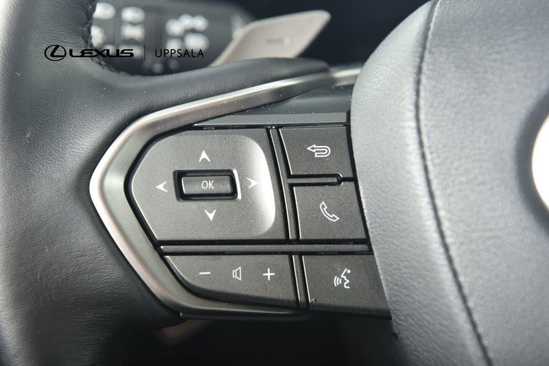 Lexus NX bild 13