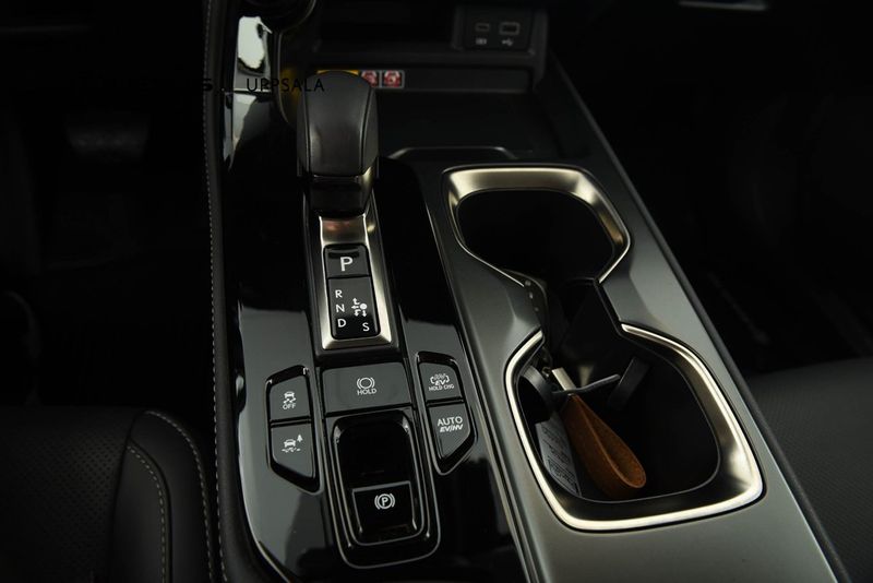 Lexus NX bild 18