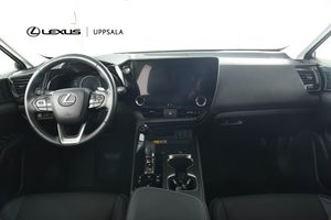 Lexus NX bild 8