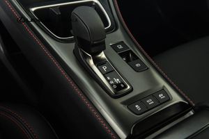 Lexus LBX bild 15