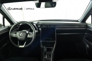 Lexus LBX bild 8
