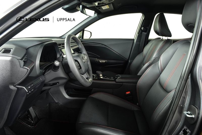 Lexus LBX bild 6