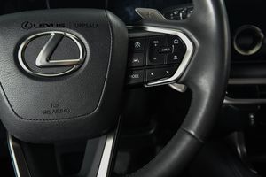 Lexus RX bild 12