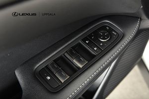 Lexus RX bild 9