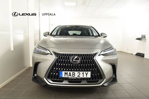 Lexus NX bild 5