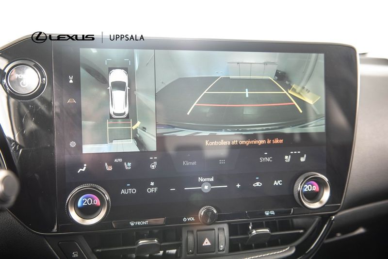 Lexus NX bild 15