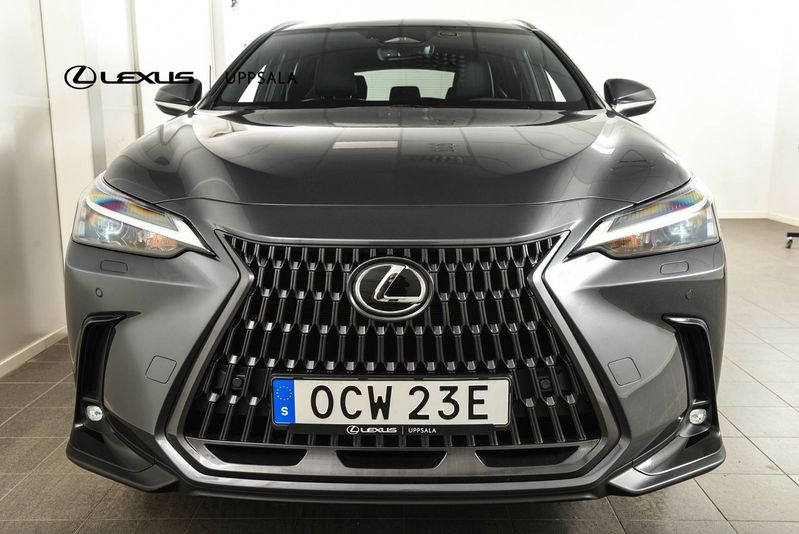 Lexus NX bild 15