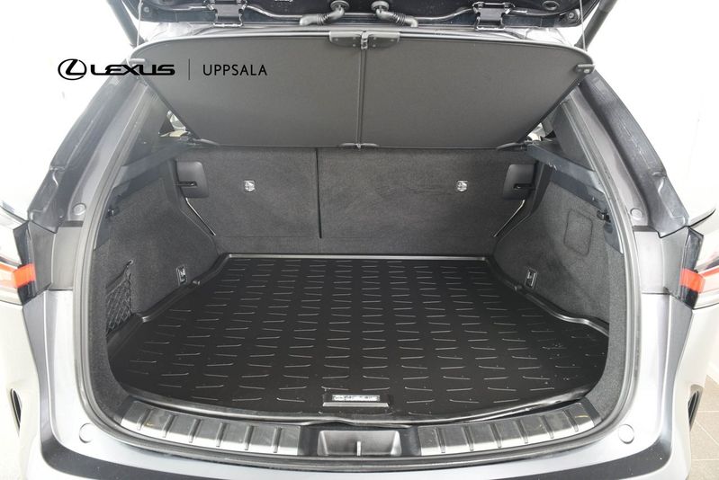 Lexus NX bild 7