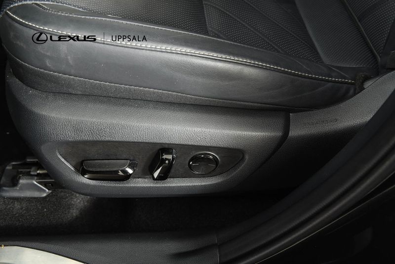 Lexus NX bild 13