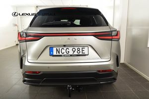 Lexus NX bild 5