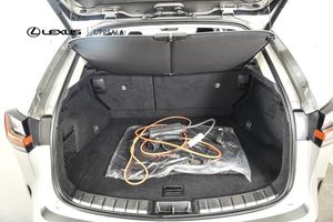 Lexus NX bild 10