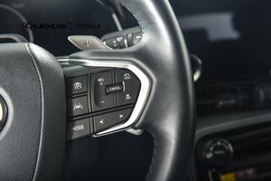 Lexus NX bild 15