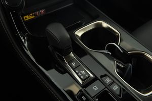 Lexus NX bild 16
