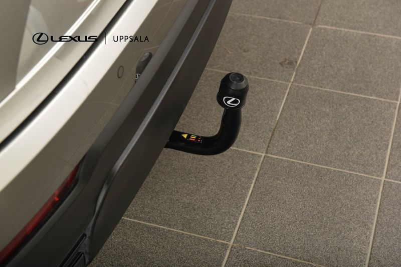 Lexus NX bild 12