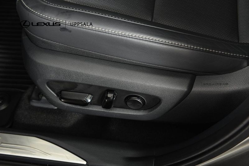 Lexus NX bild 13