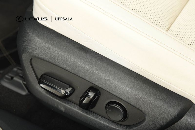 Lexus RX bild 13