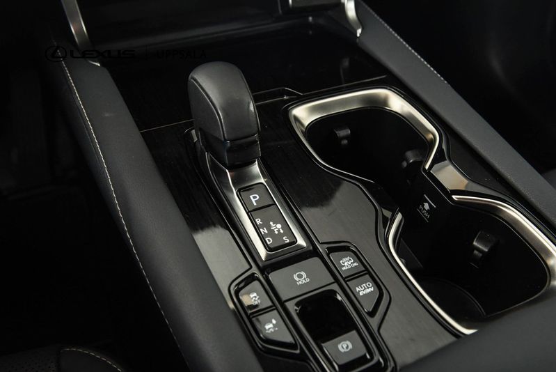 Lexus RX bild 11