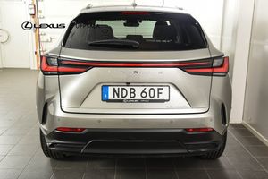Lexus NX bild 4