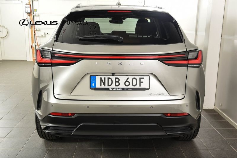 Lexus NX bild 4