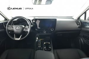 Lexus NX bild 28