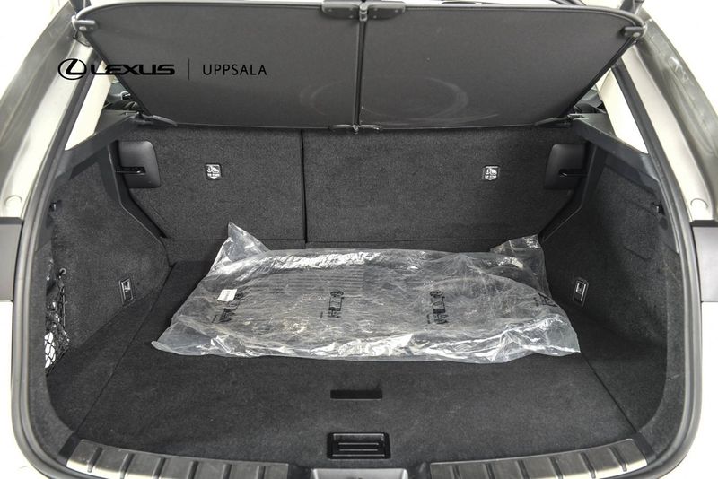 Lexus NX bild 9