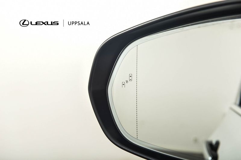 Lexus NX bild 18