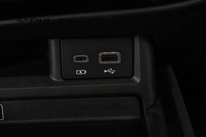 Lexus NX bild 17